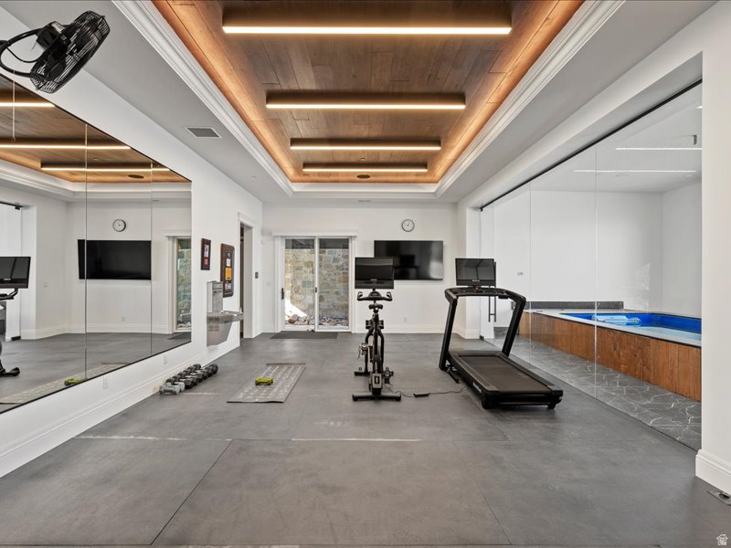 5734 E LEWIS POINT CIR