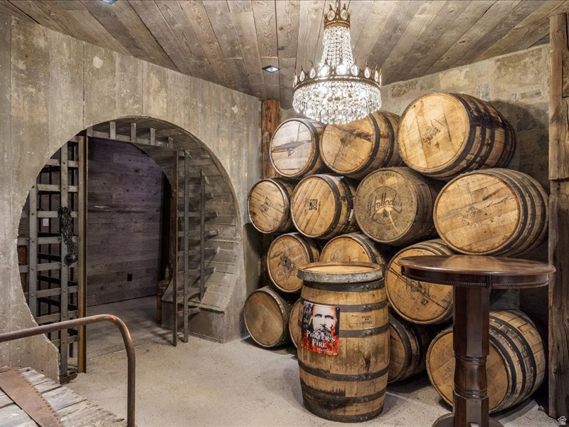 5734 E LEWIS POINT CIR