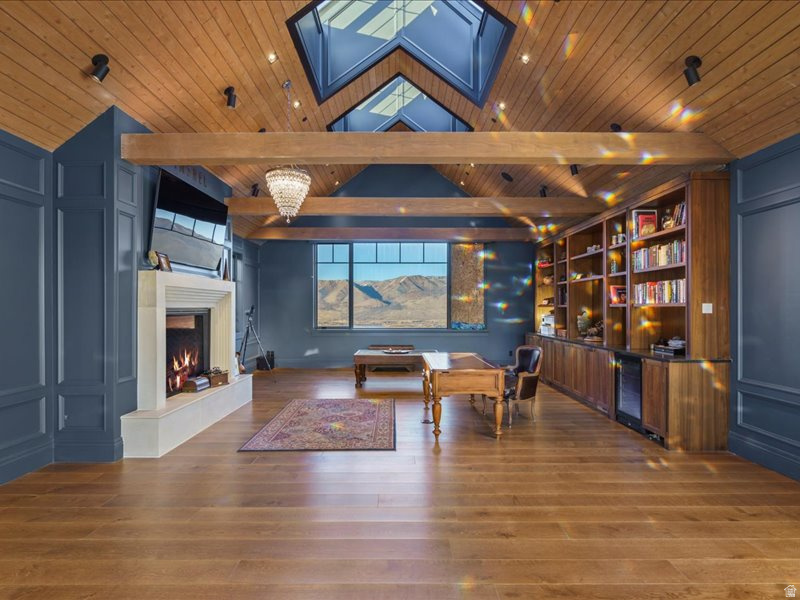 5734 E LEWIS POINT CIR