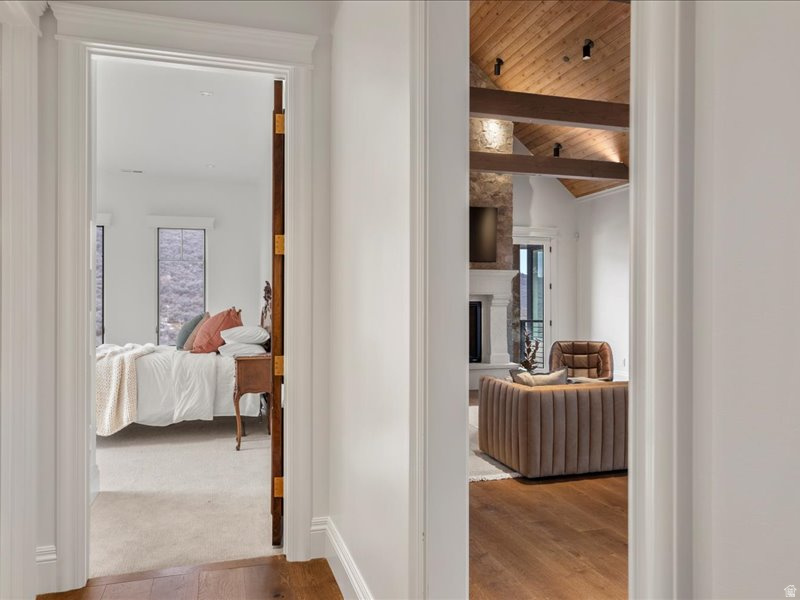 5734 E LEWIS POINT CIR