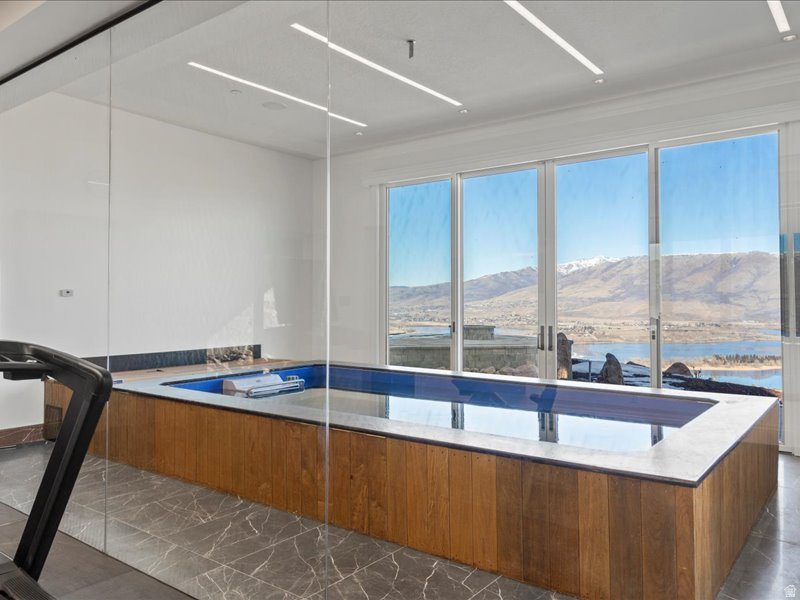 5734 E LEWIS POINT CIR