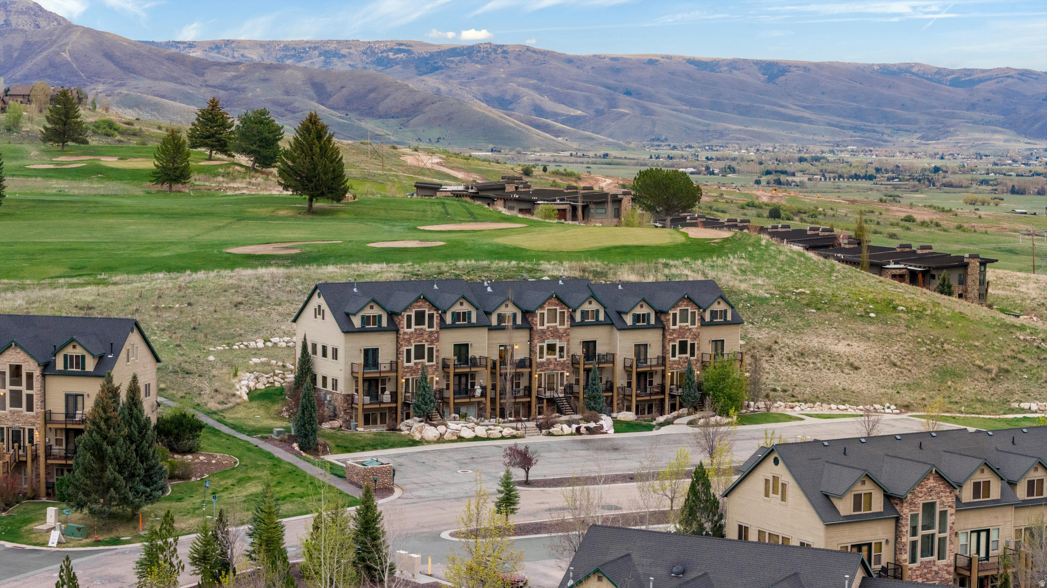 3518 N MOOSE HOLLOW DR #1405