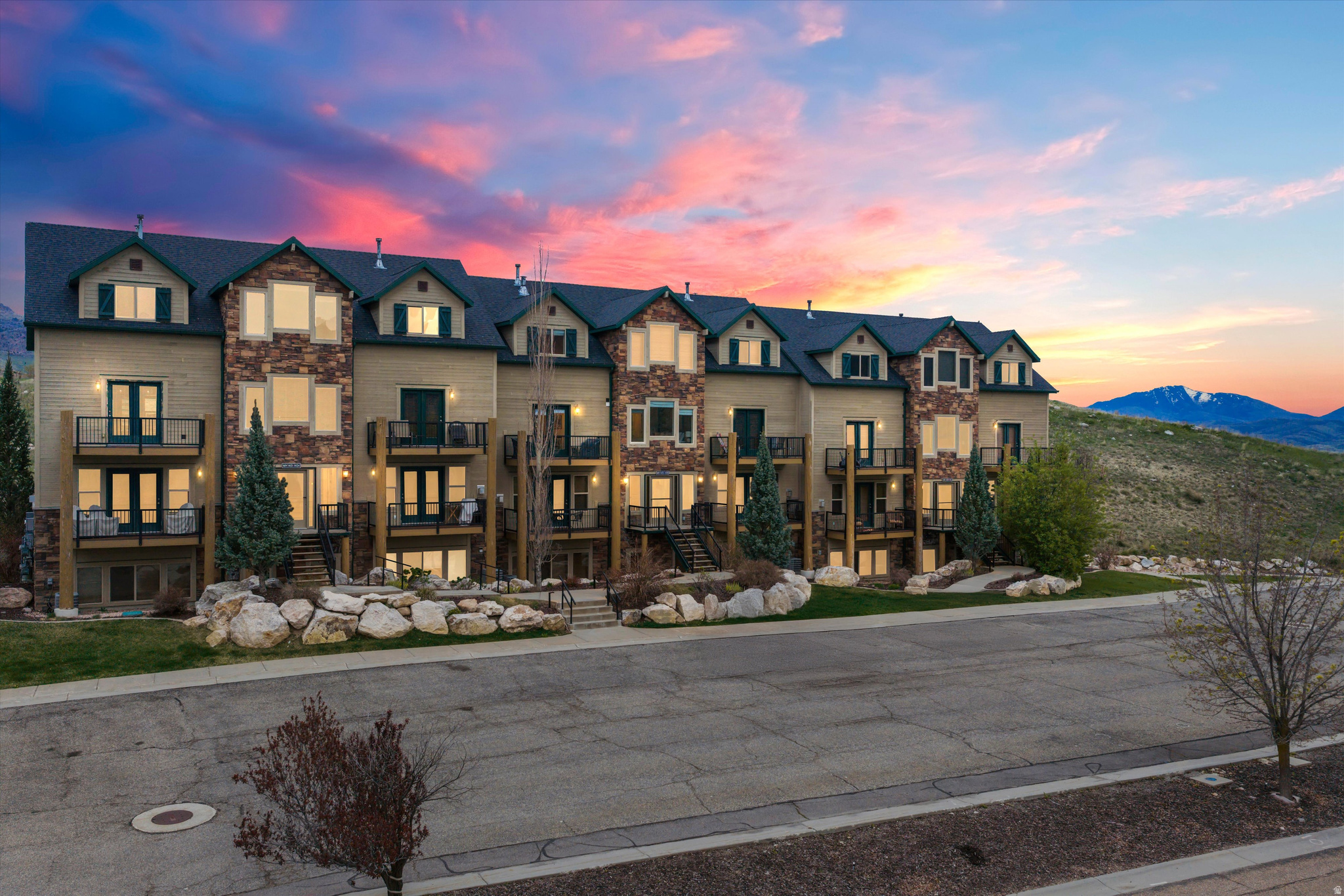 3518 N MOOSE HOLLOW DR #1405