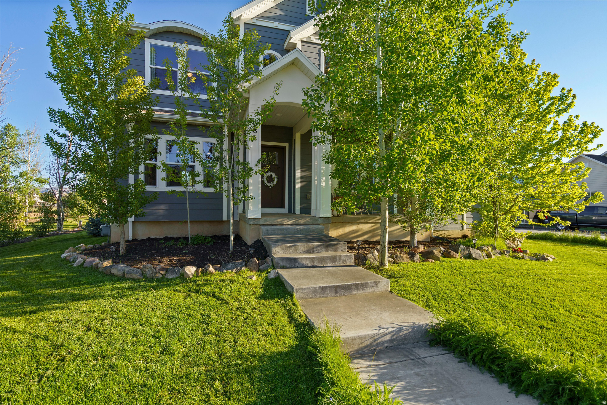 681 W ISLAND RD
