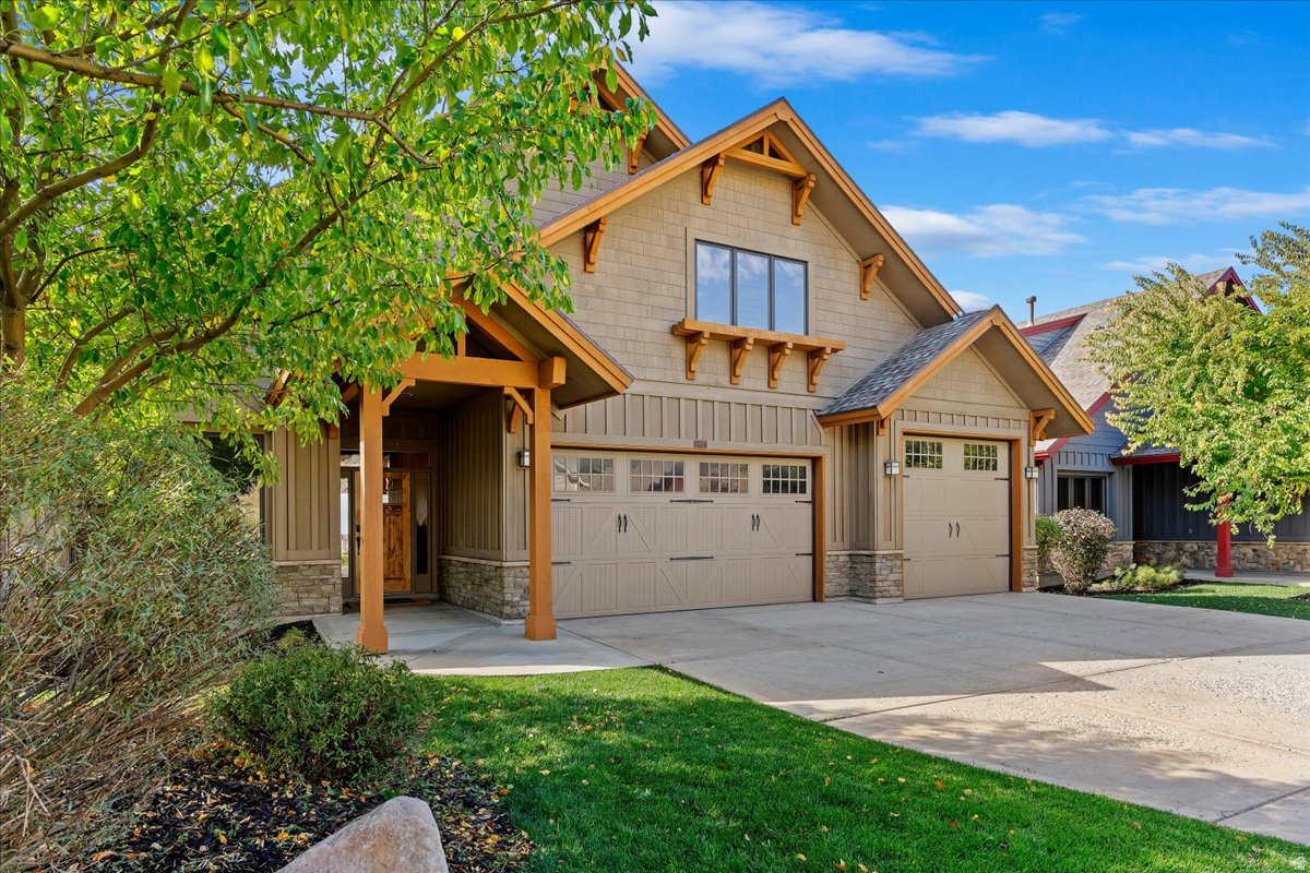 5972 E BIG HORN PKWY