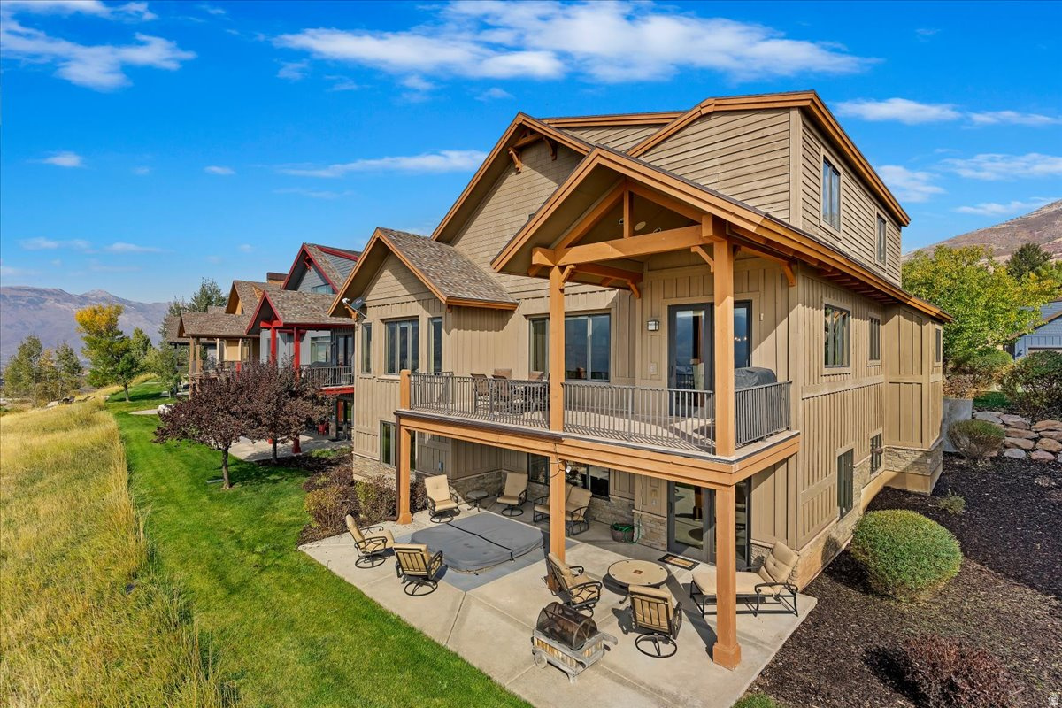 5972 E BIG HORN PKWY