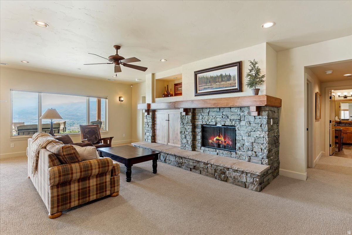 5972 E BIG HORN PKWY