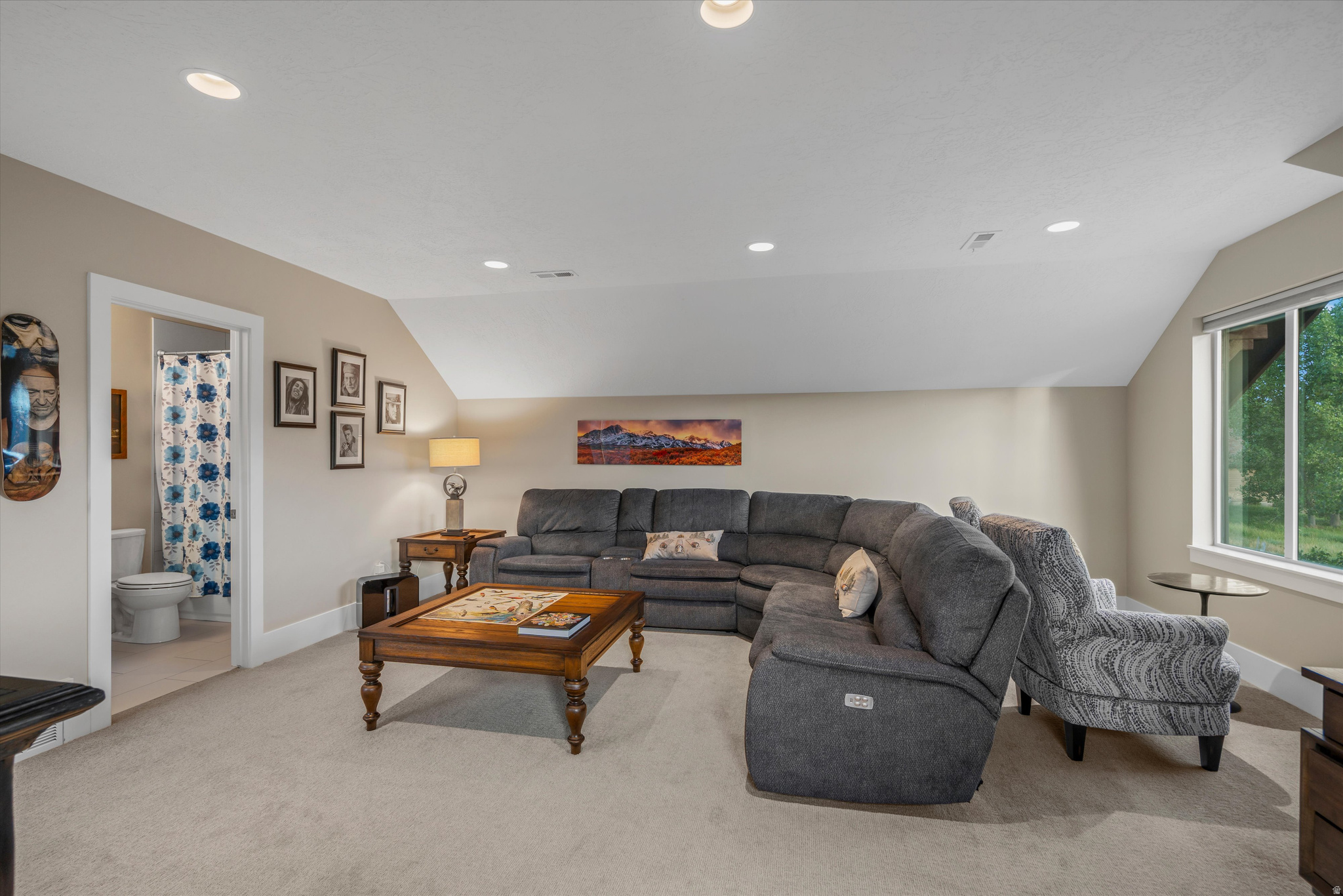 5917 E BIG HORN PKWY