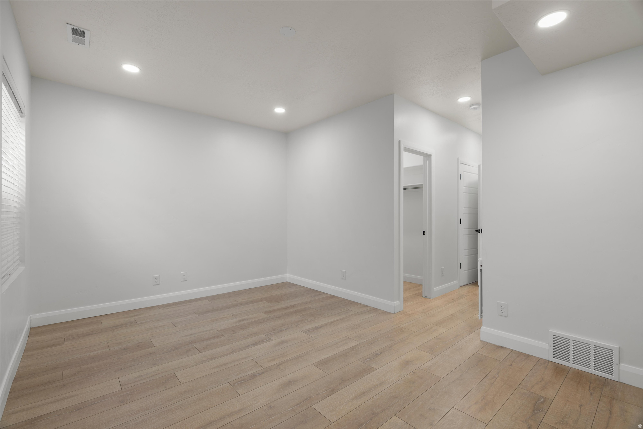 4939 E WOLF LODGE DR