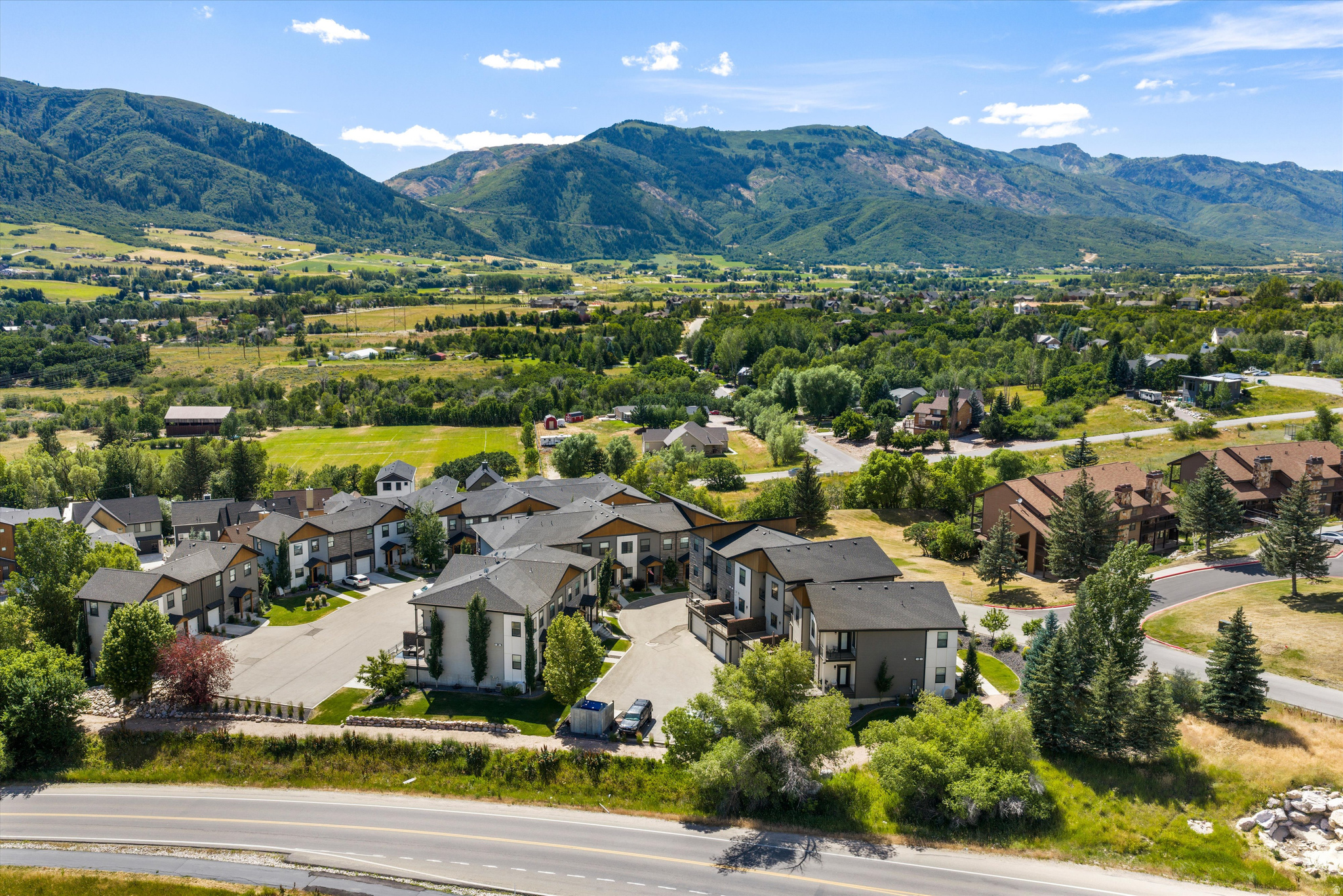 4939 E WOLF LODGE DR