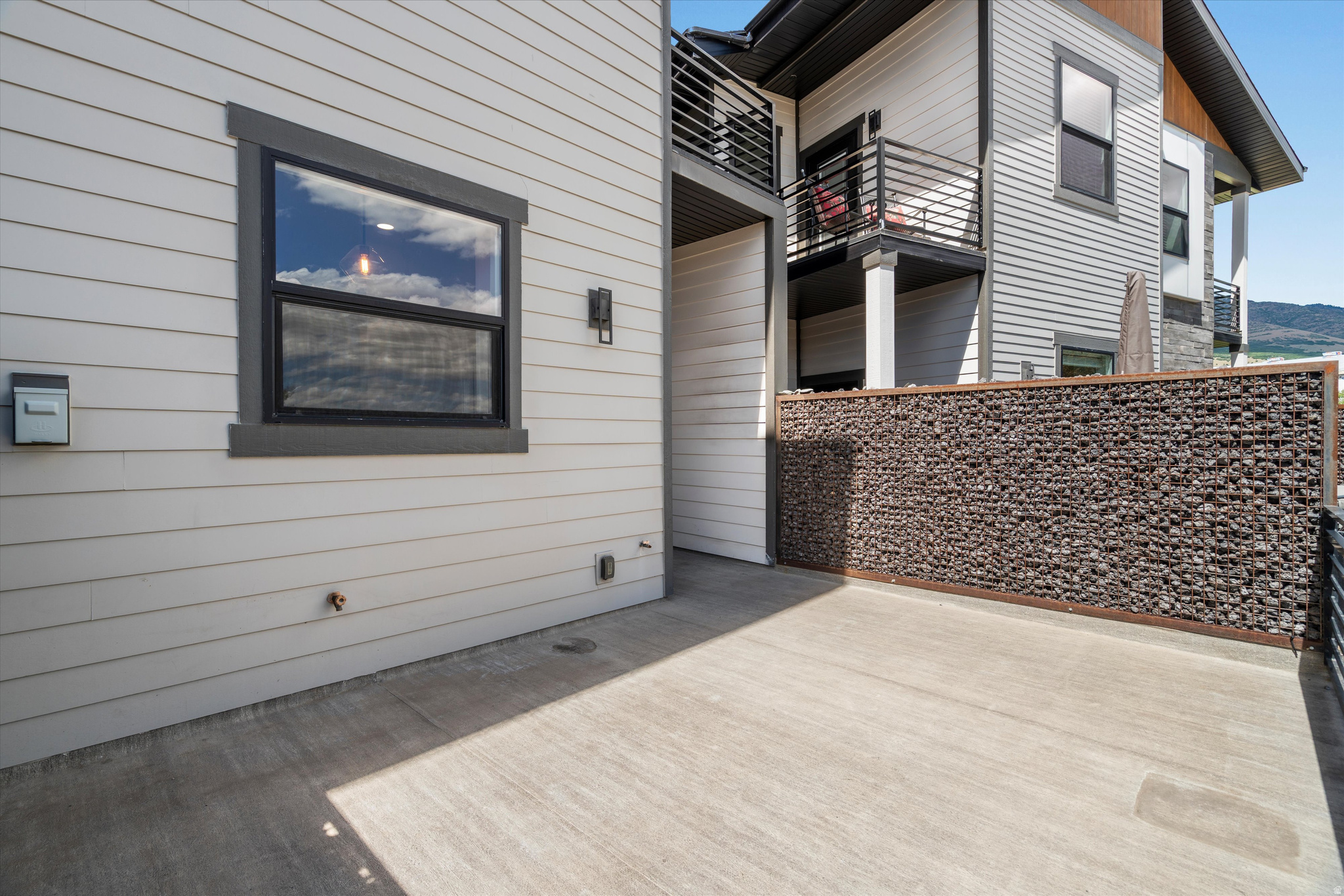 4939 E WOLF LODGE DR