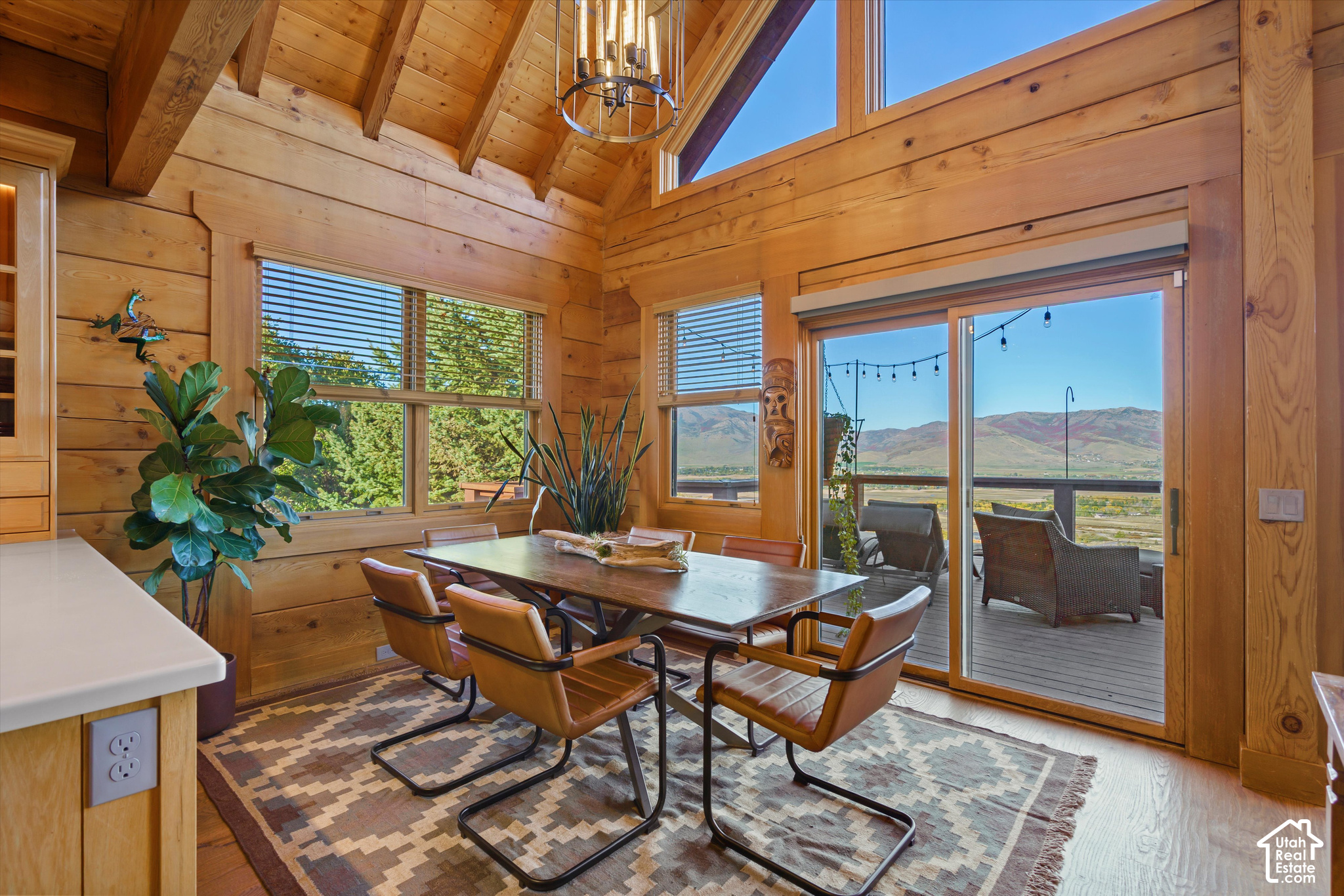 5878 E SNOW BASIN RD