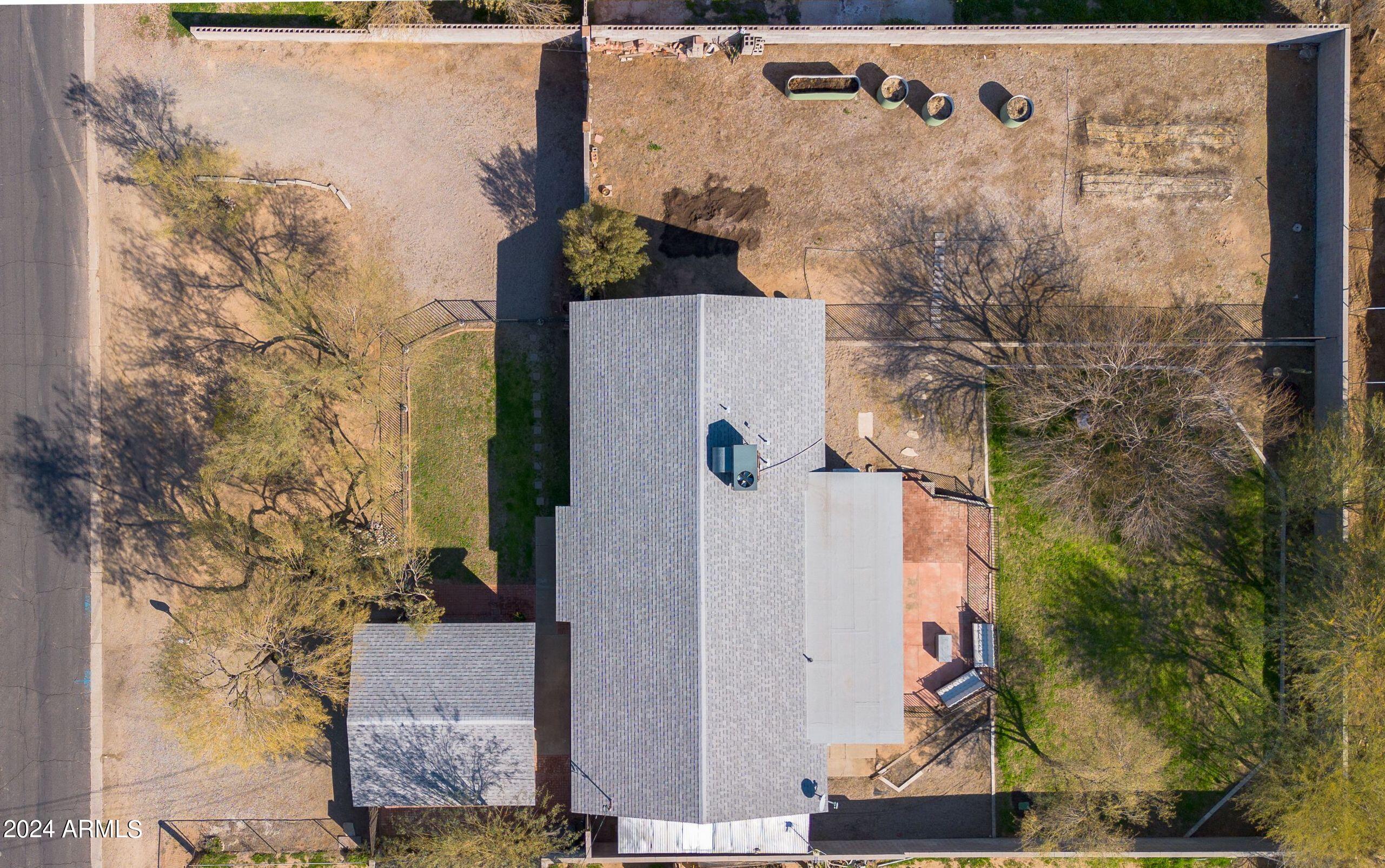 1929 E CAMPO BELLO Drive