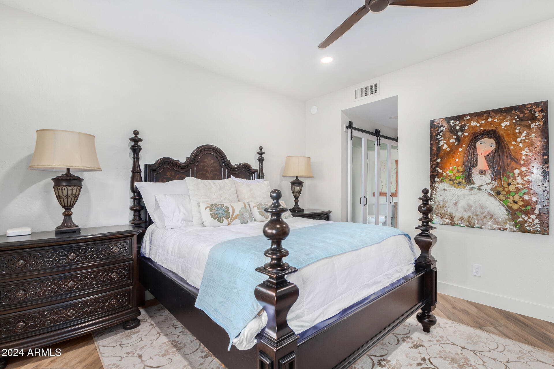 9446 E ROMPING Road