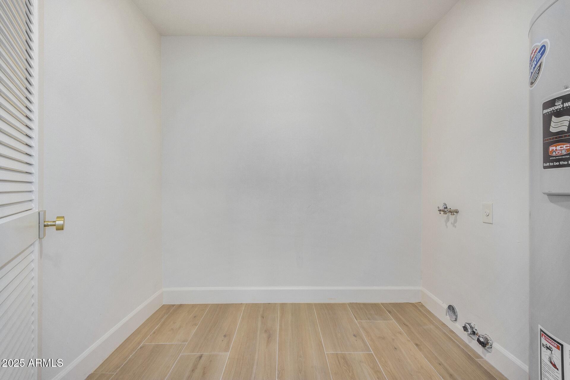 2126 N 69TH Place