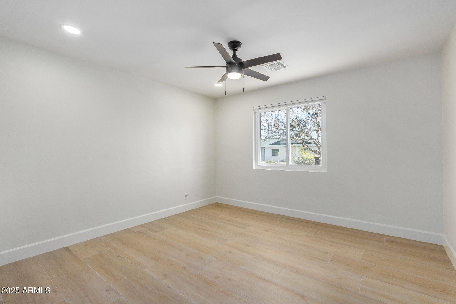 2126 N 69TH Place