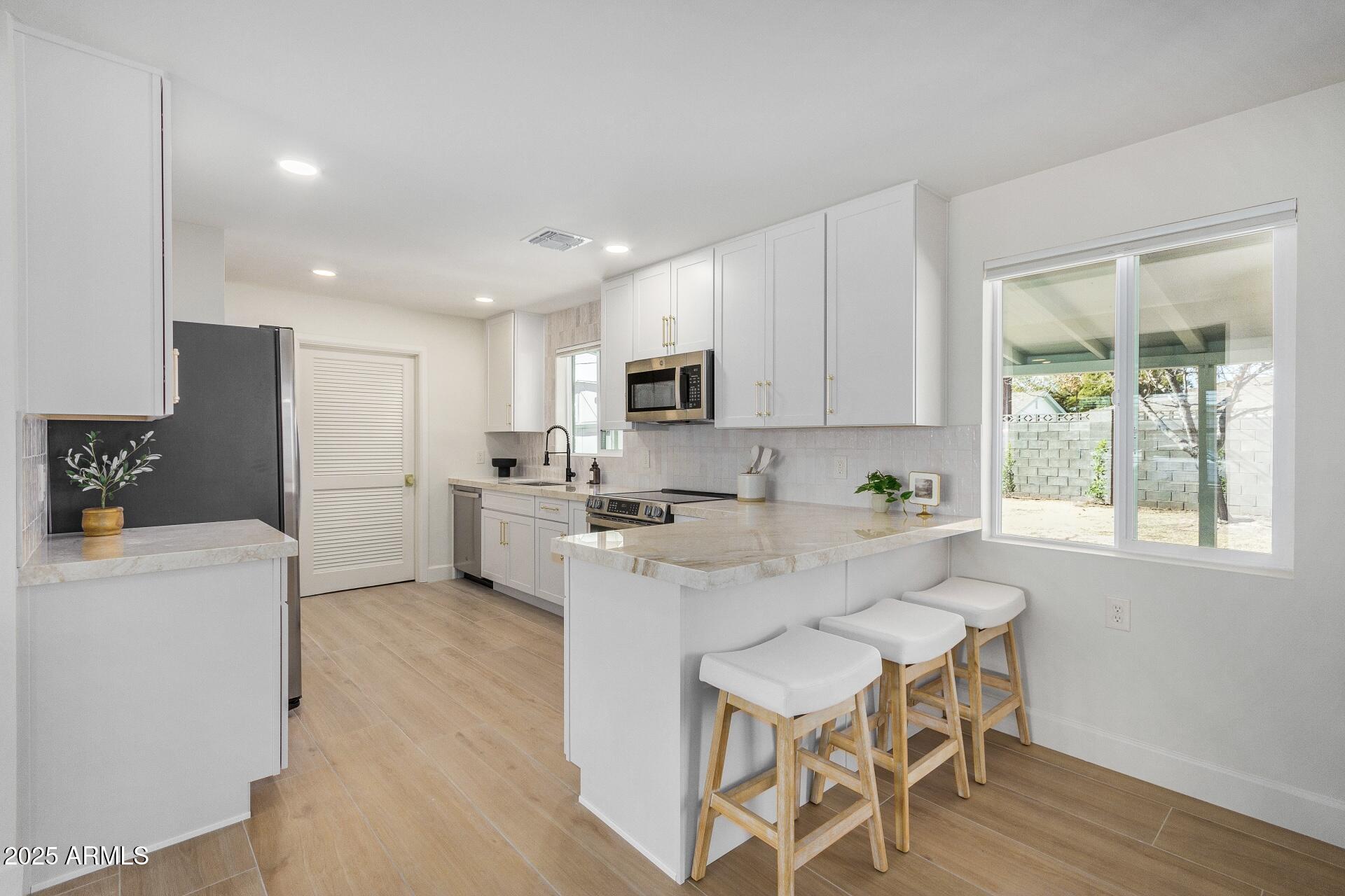 2126 N 69TH Place