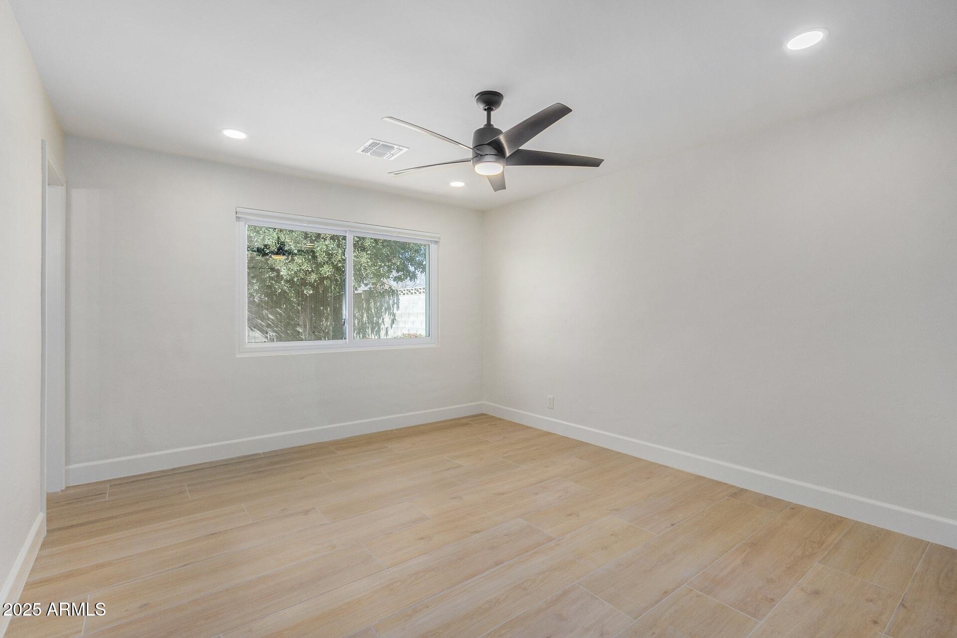 2126 N 69TH Place