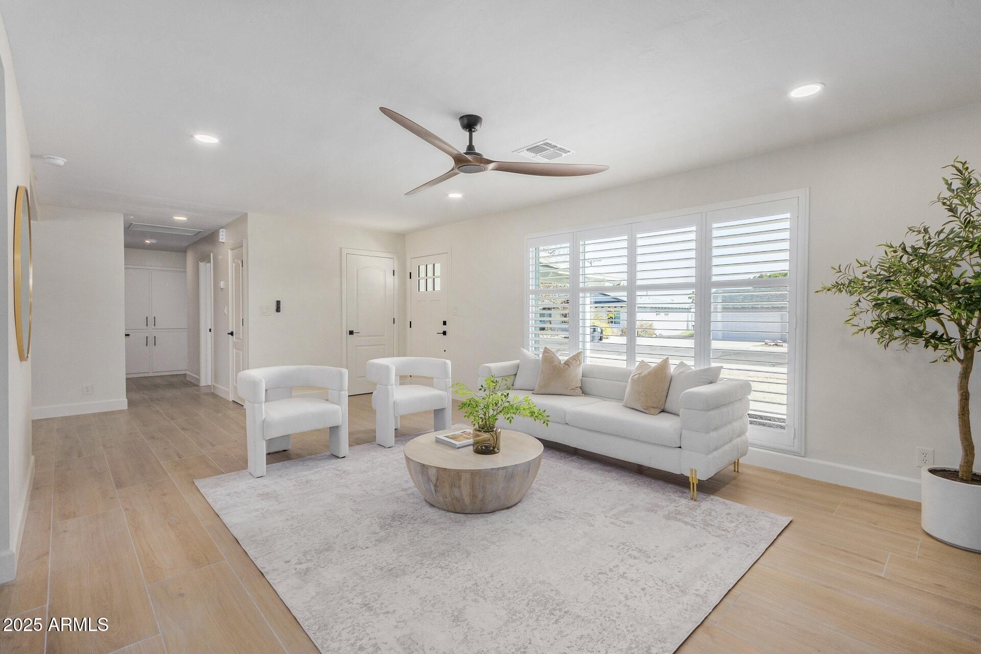 2126 N 69TH Place