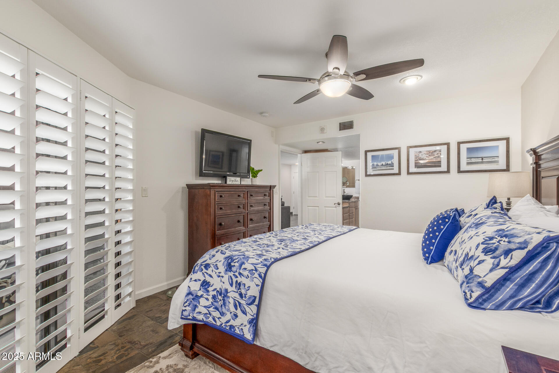 12212 N PARADISE VILLAGE Parkway 109