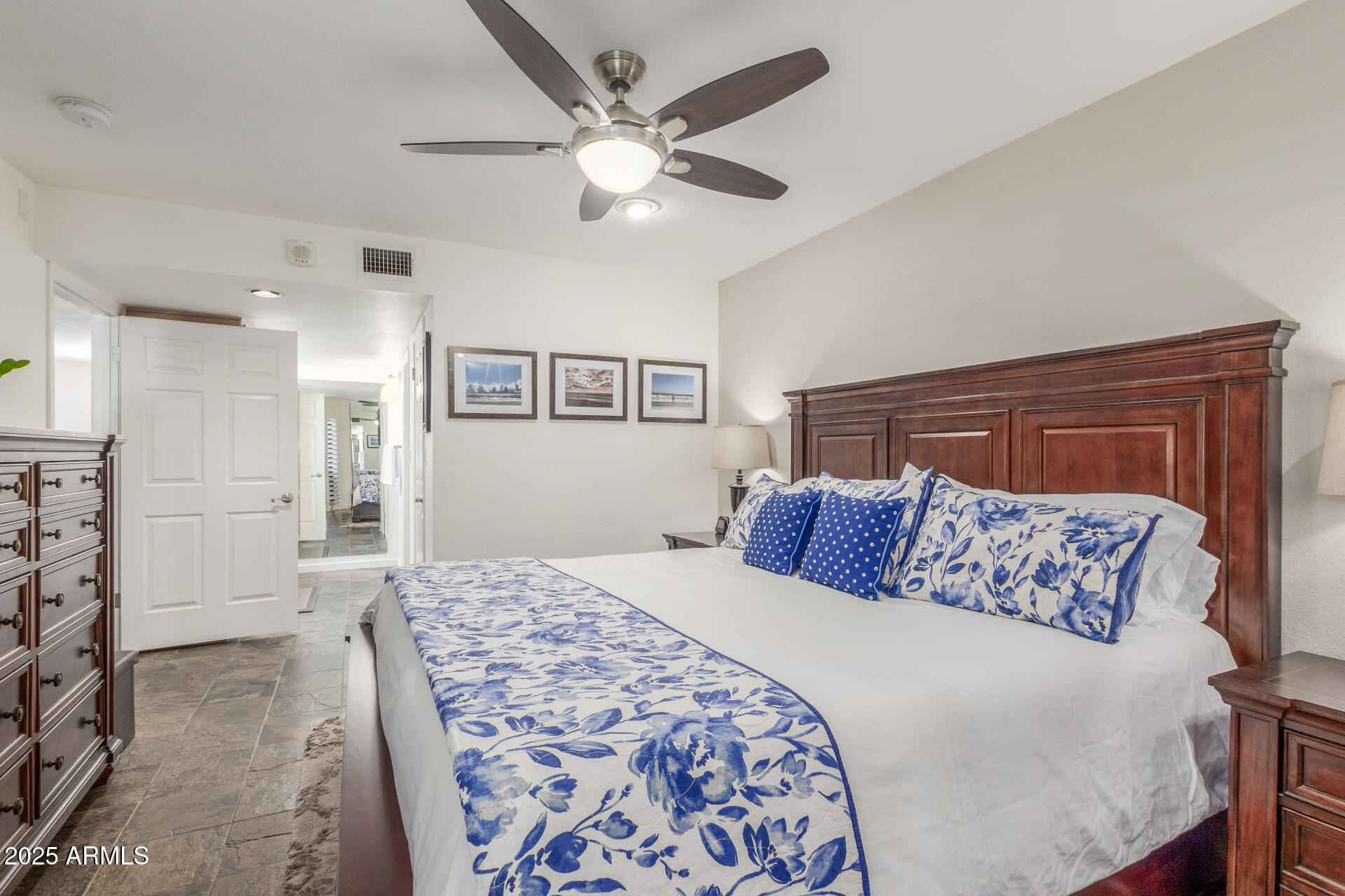 12212 N PARADISE VILLAGE Parkway 109