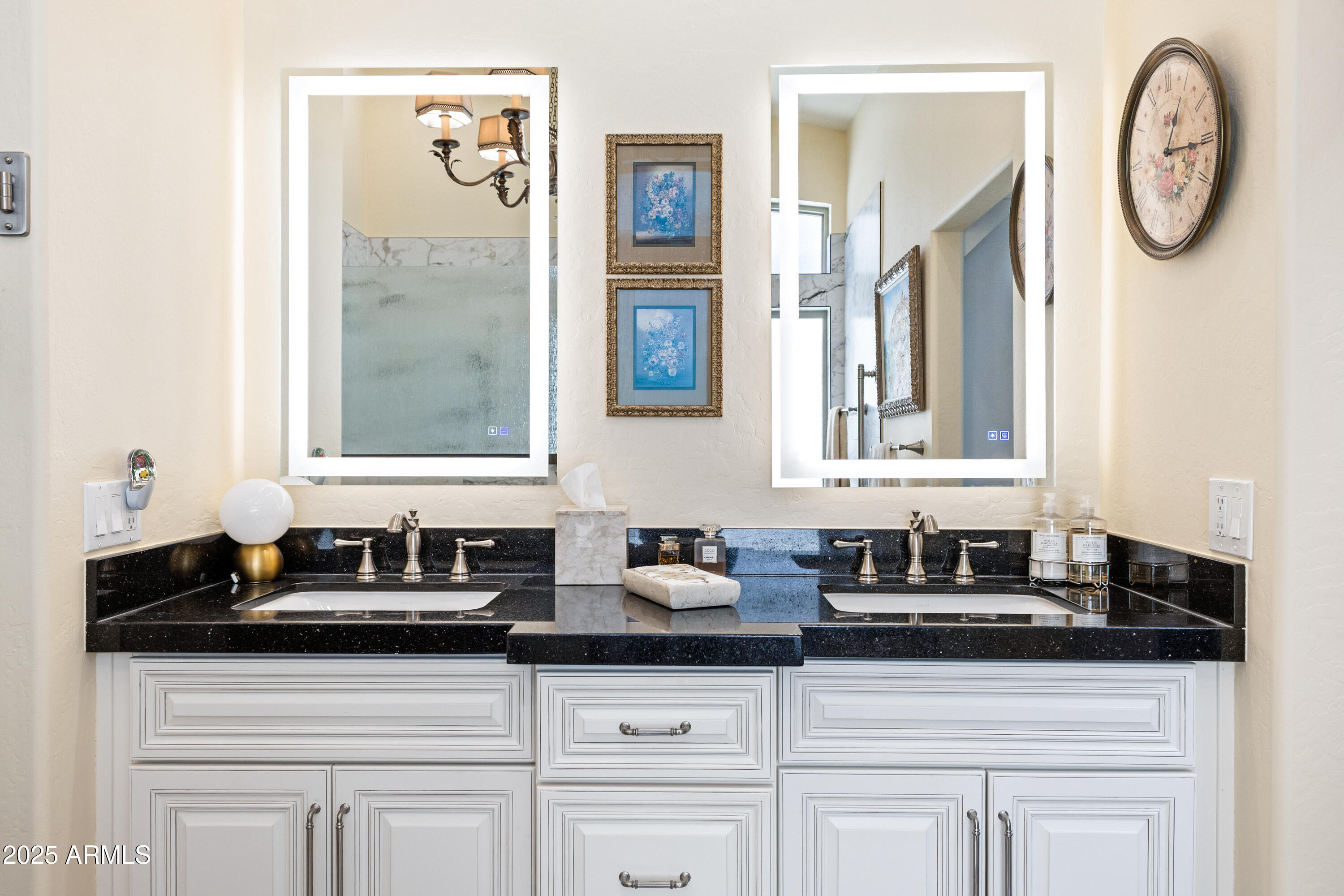 9039 E LA POSADA Court