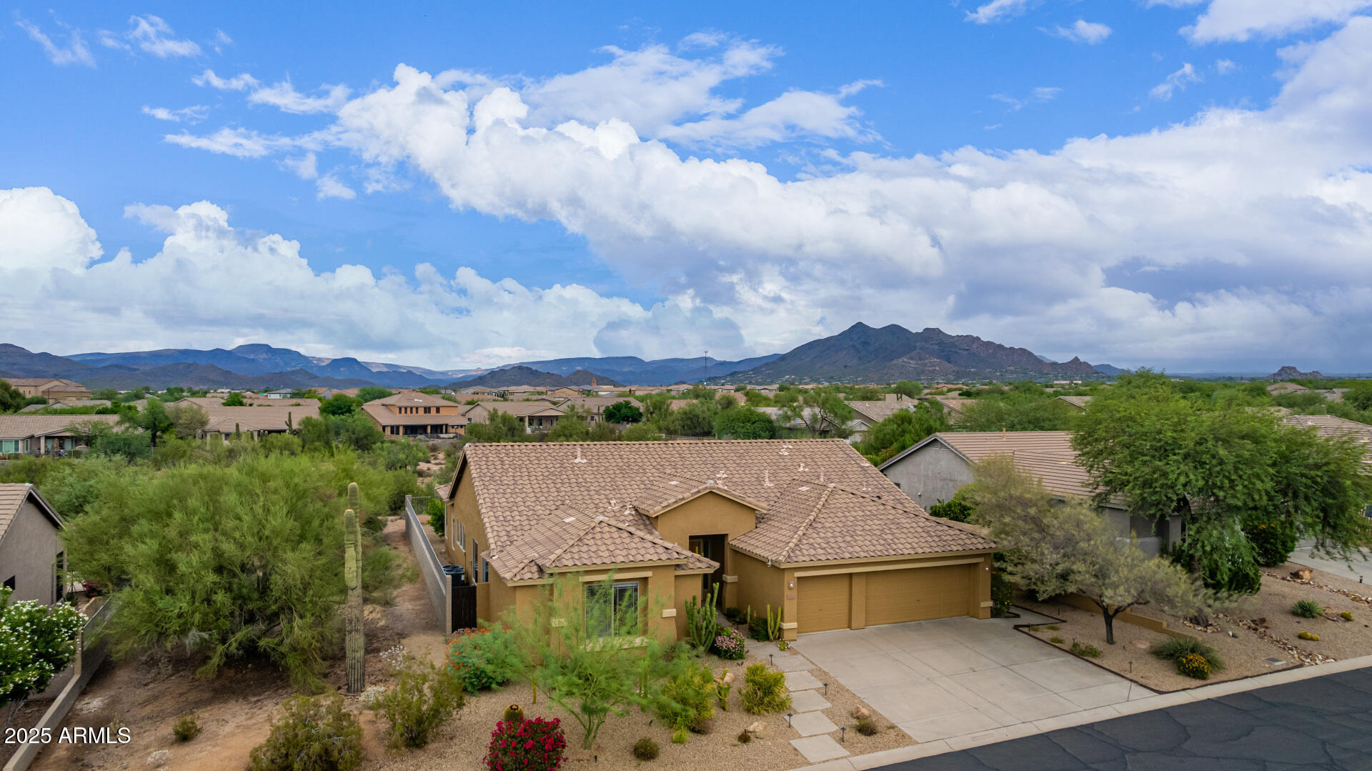 5032 E SIERRA SUNSET Trail