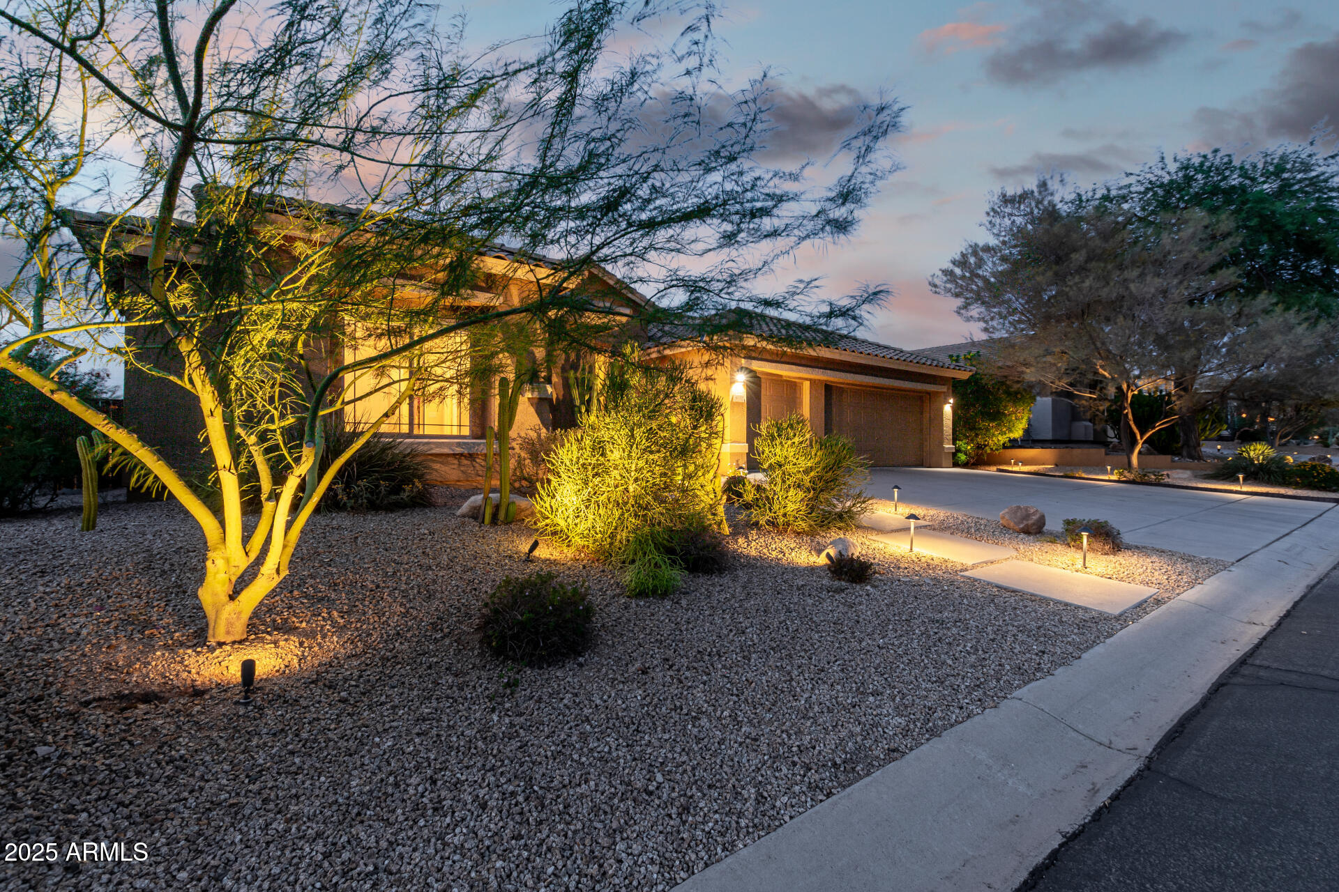 5032 E SIERRA SUNSET Trail