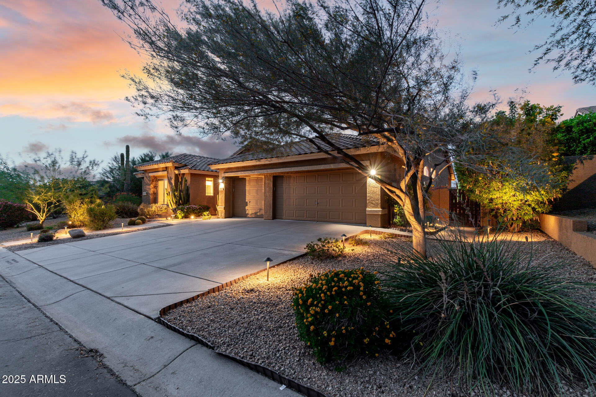 5032 E SIERRA SUNSET Trail