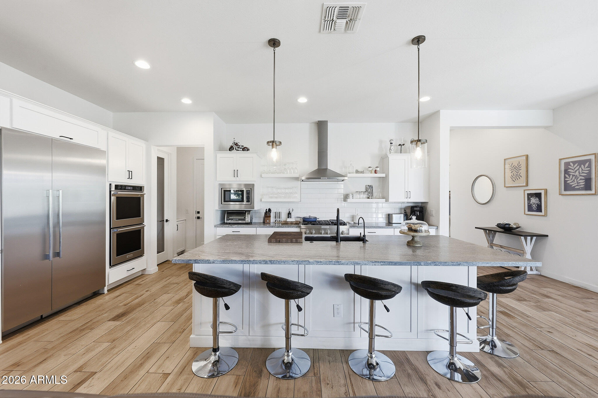 4416 E ROY ROGERS Road