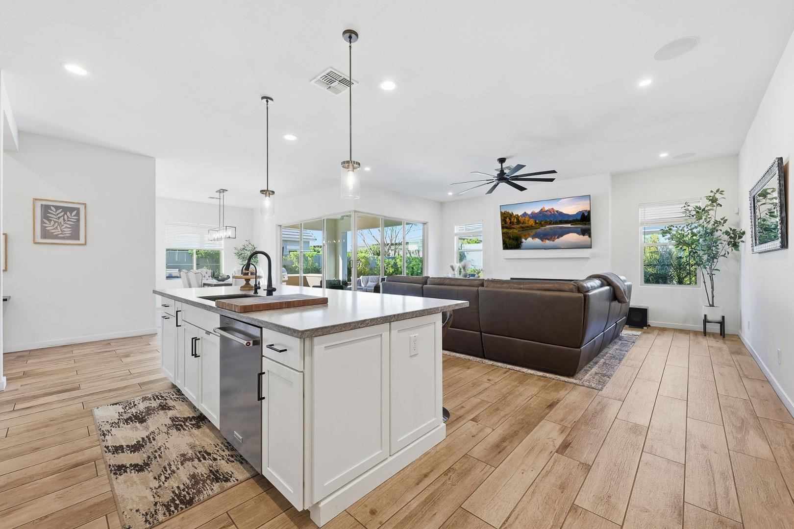 4416 E Roy Rogers Road