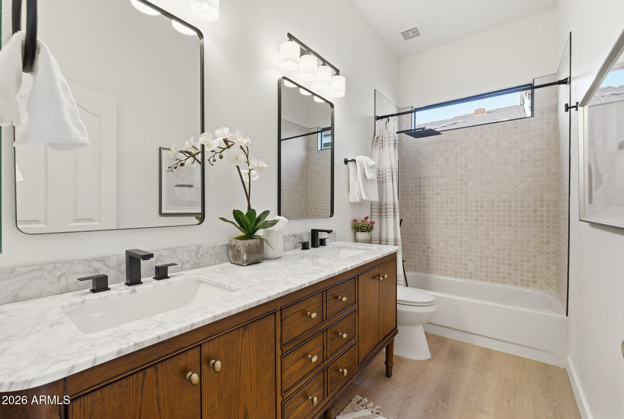 8100 E CAMELBACK Road 167