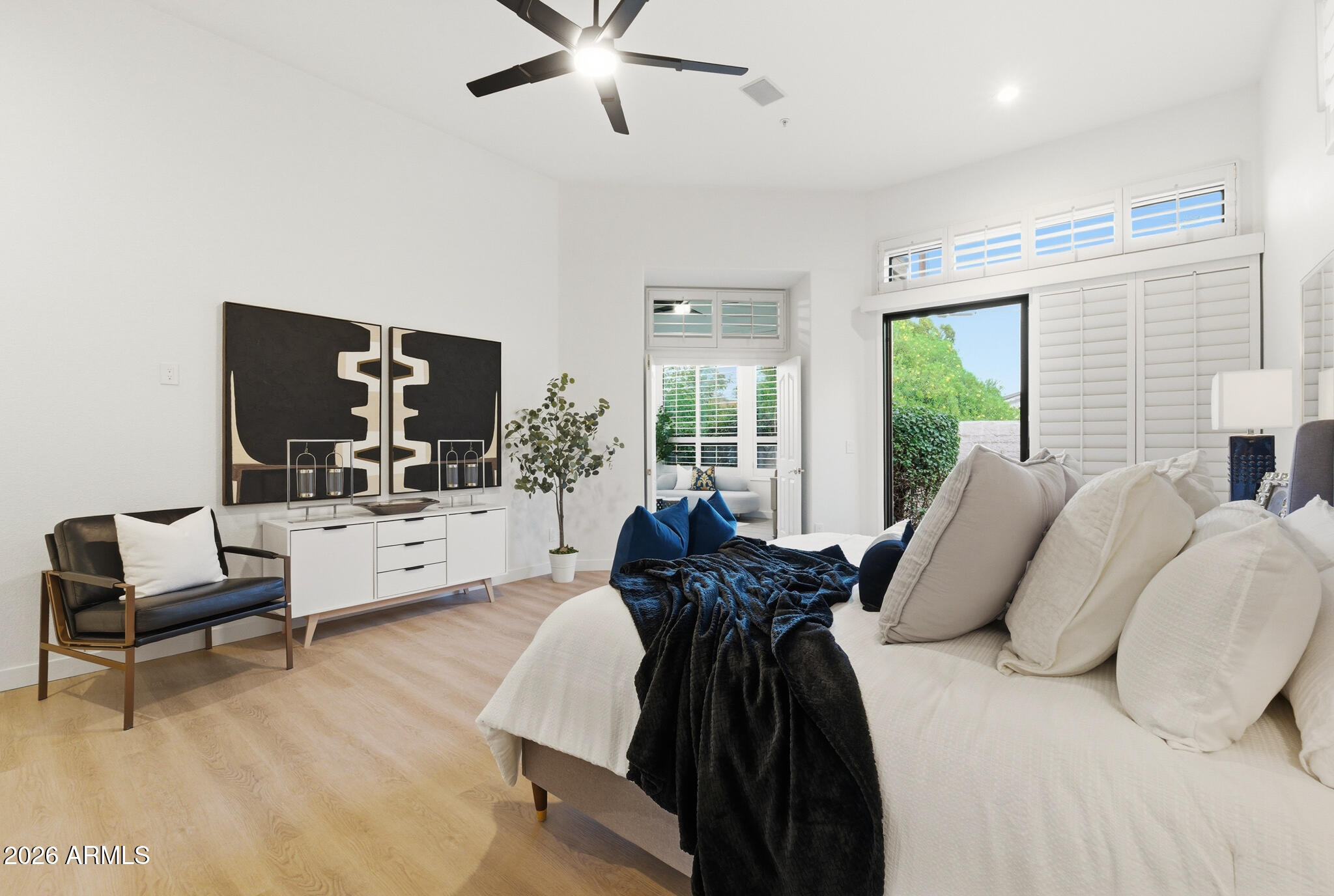 8100 E CAMELBACK Road 167