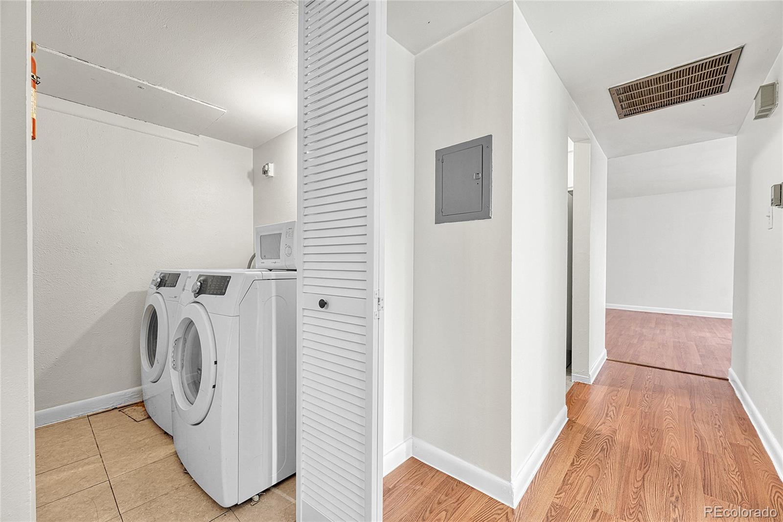 3633 S Sheridan Boulevard Unit: 18