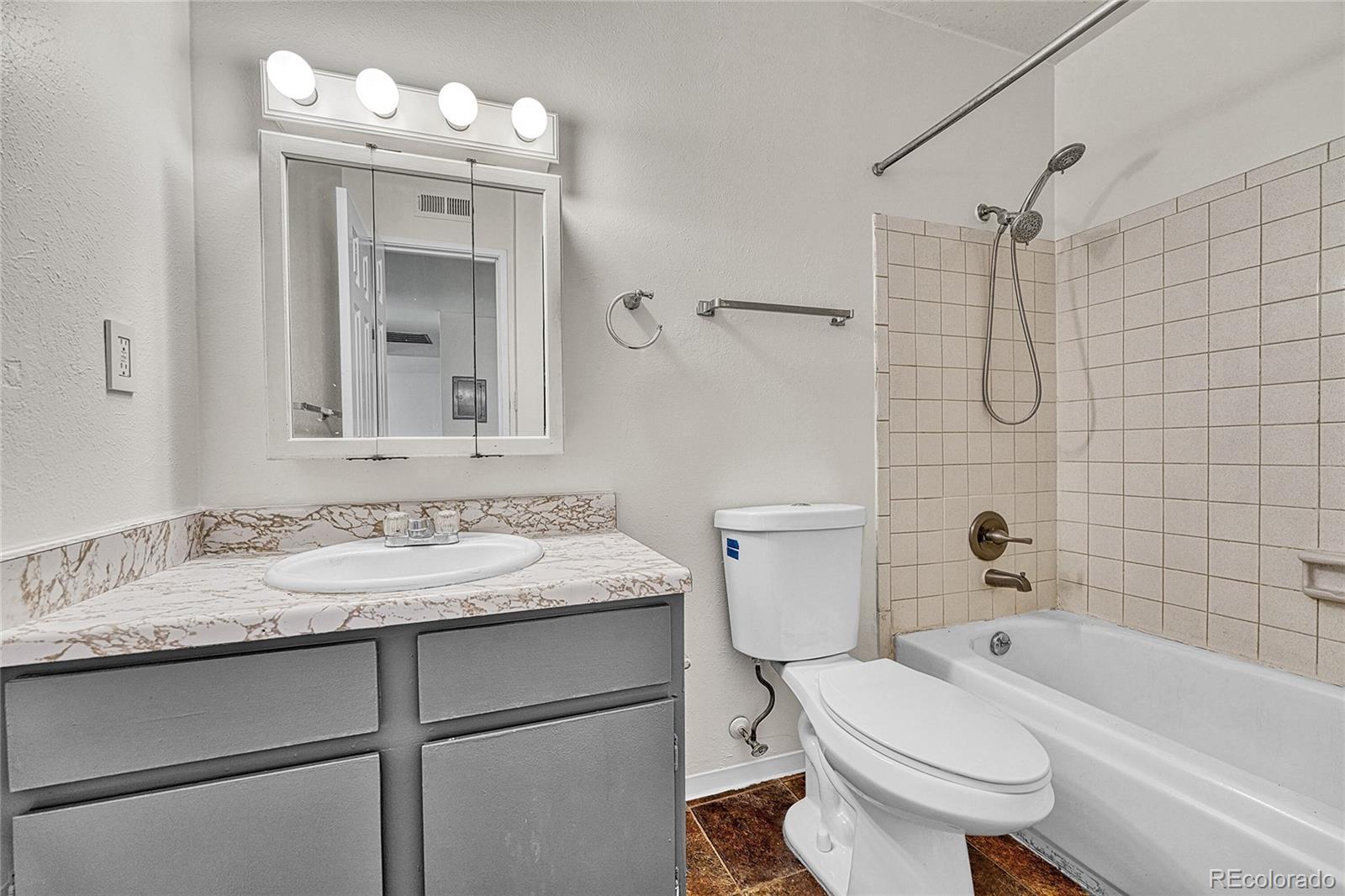 3633 S Sheridan Boulevard Unit: 18