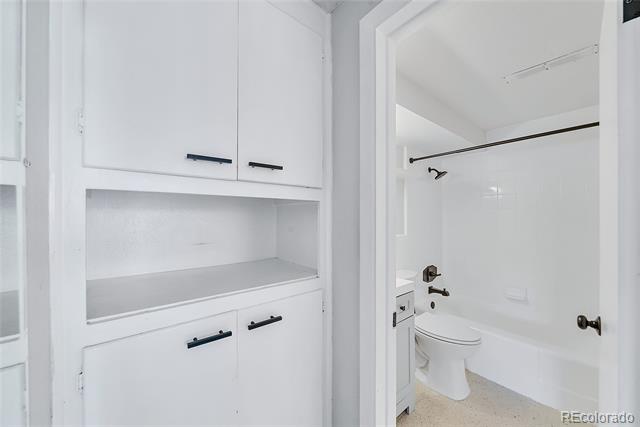 1182 Clermont Street Unit: 104