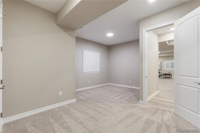 112 Sandlewood Way