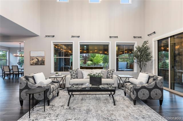 112 Sandlewood Way