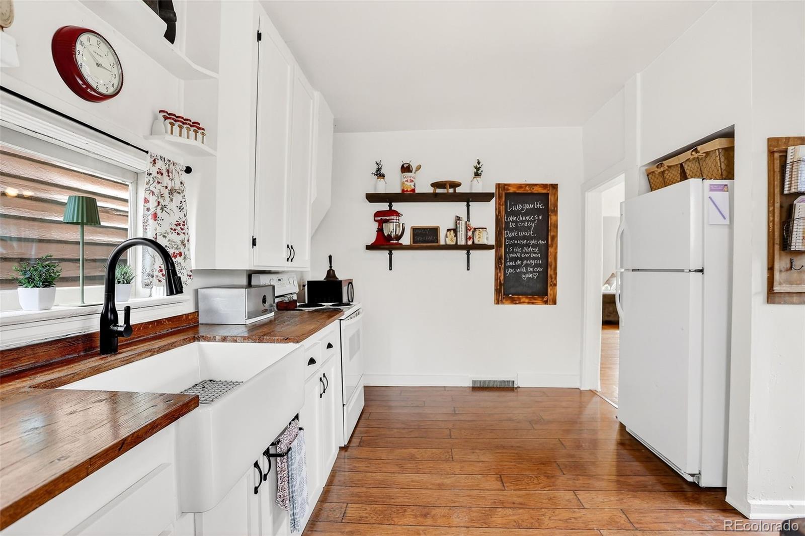 412 E Columbia Street