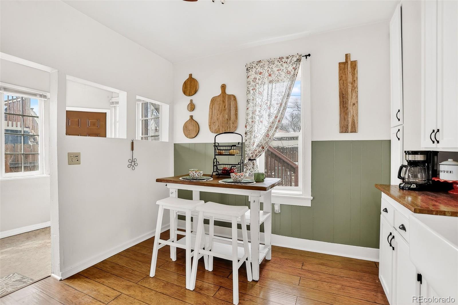 412 E Columbia Street