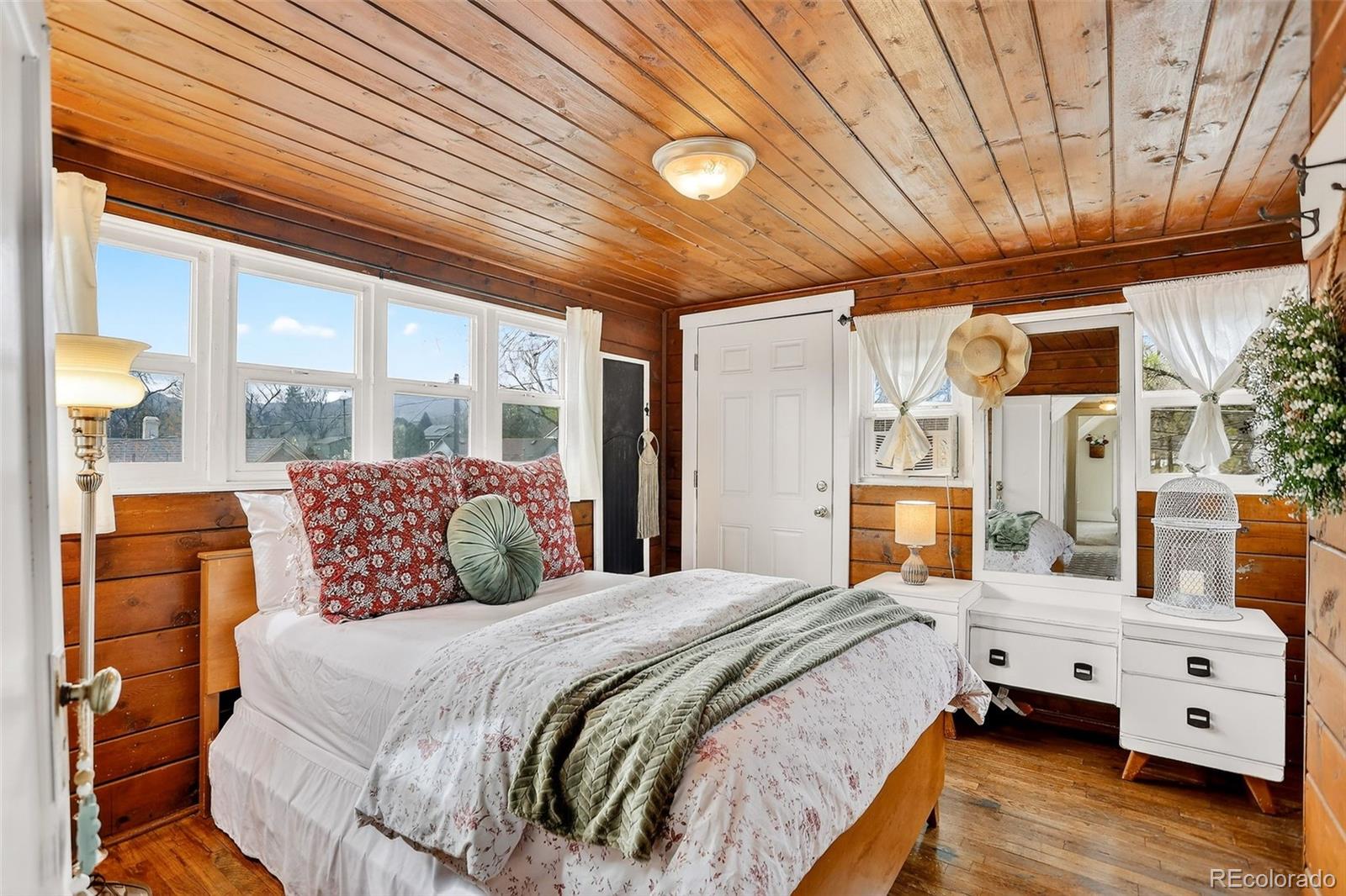 412 E Columbia Street