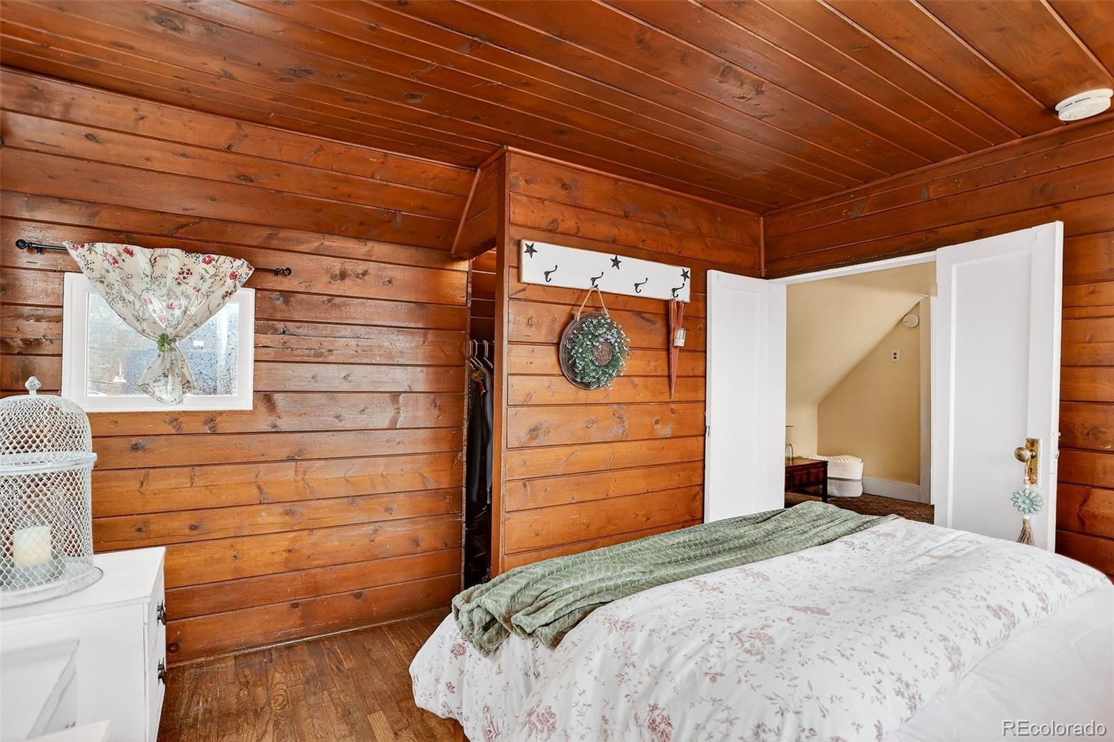 412 E Columbia Street