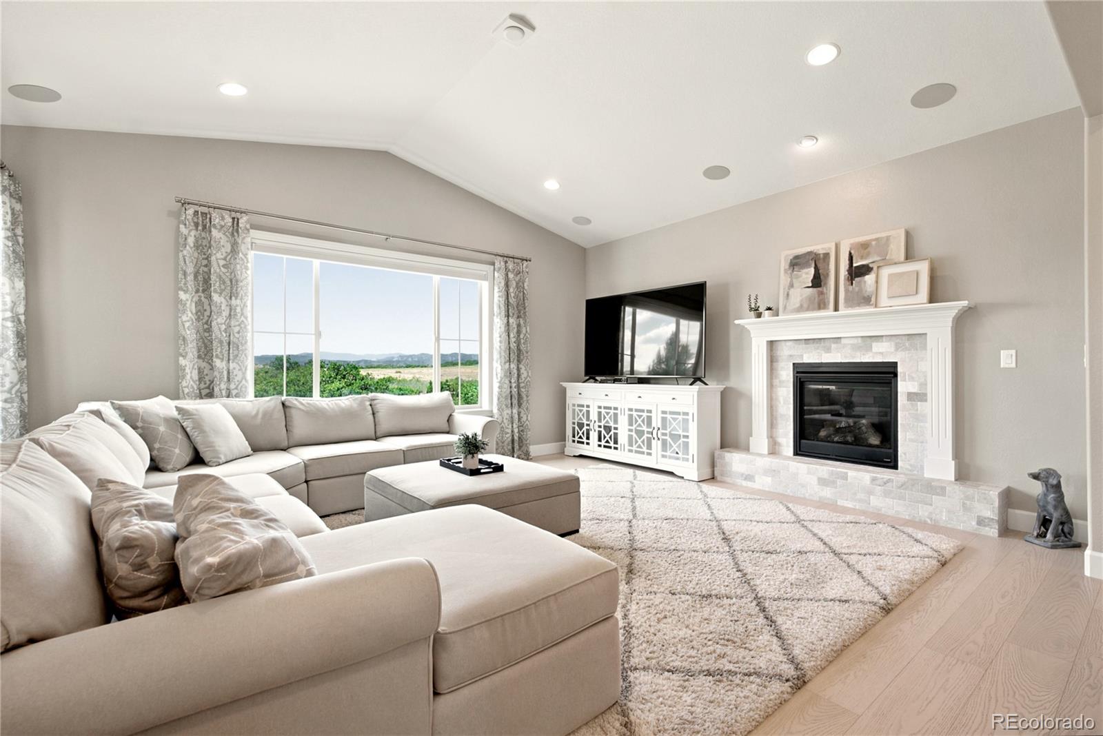 10879 Red Sun Court