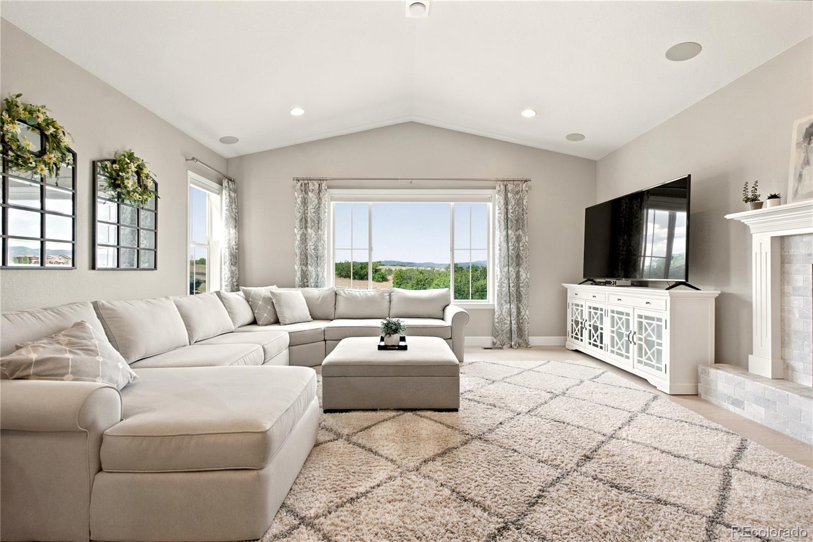 10879 Red Sun Court