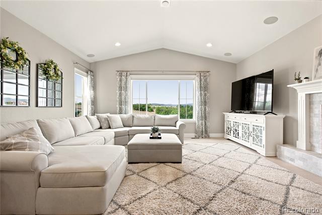 10879 Red Sun Court