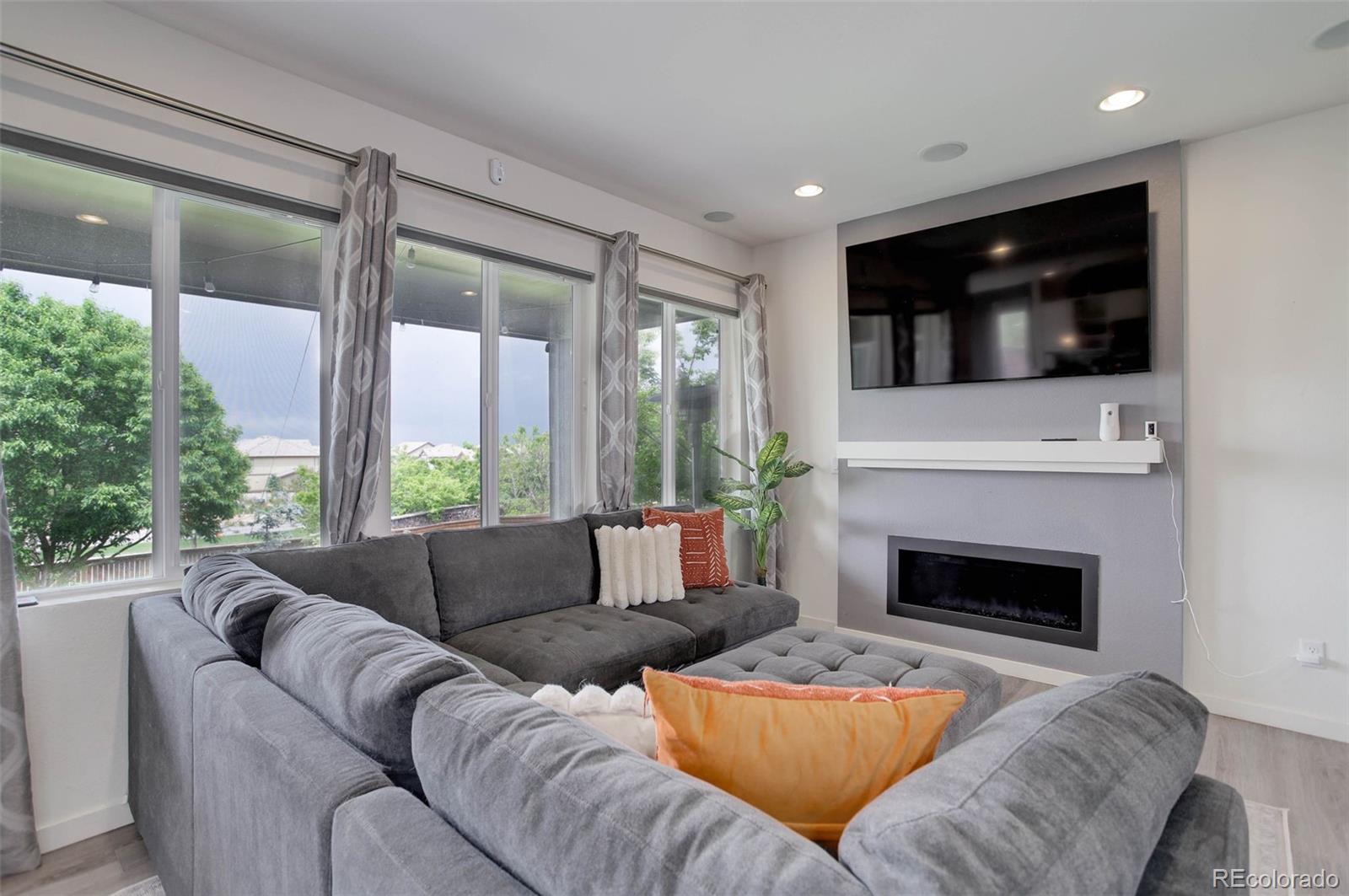 10906 Touchstone Loop