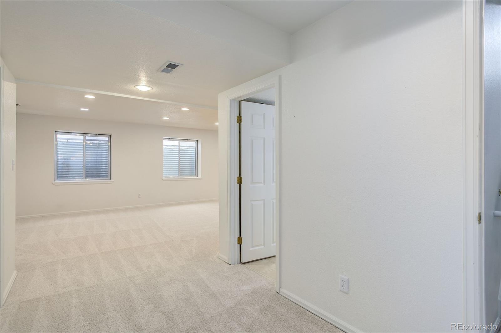 16159 W 70th Place