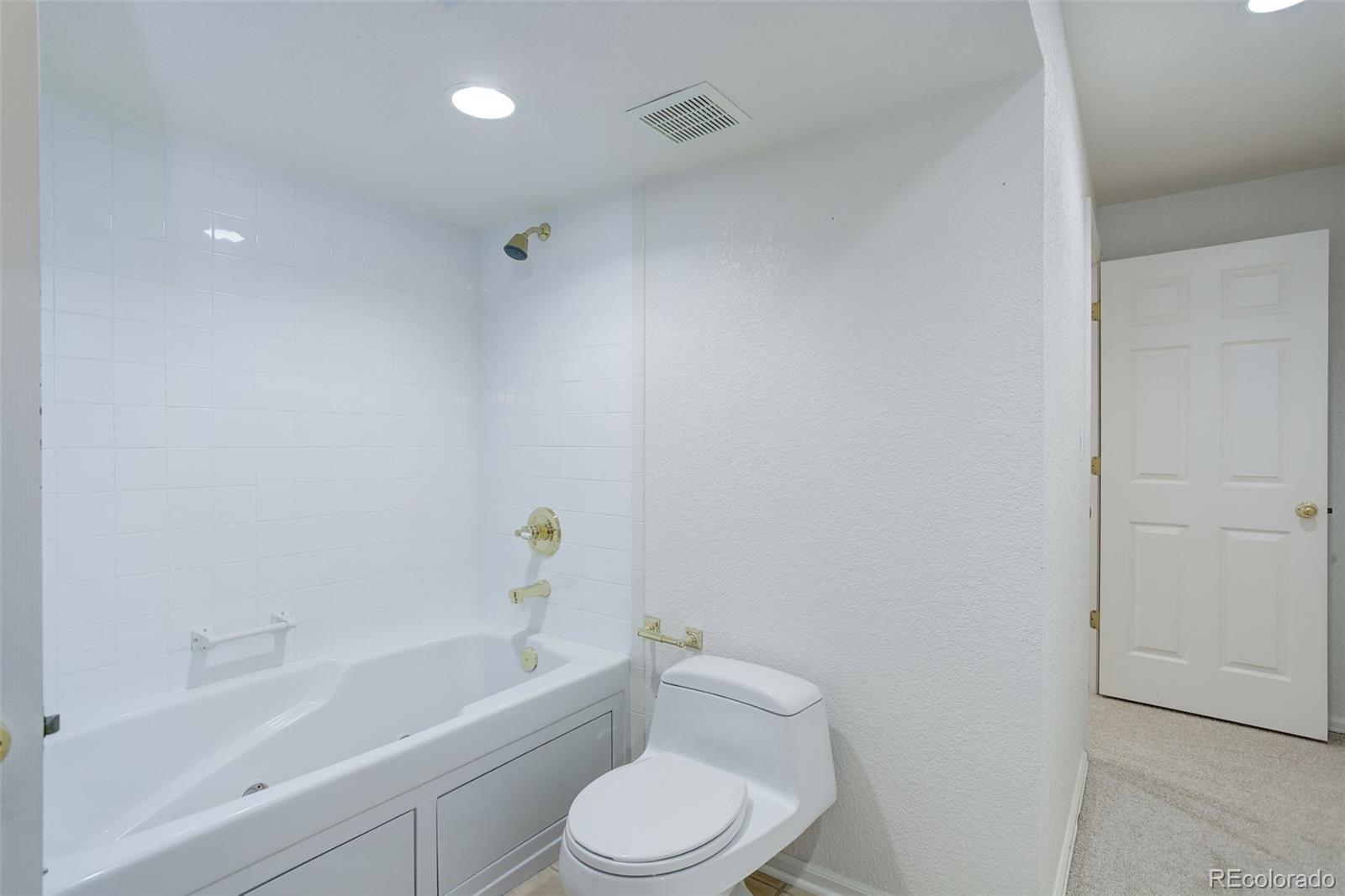 16159 W 70th Place