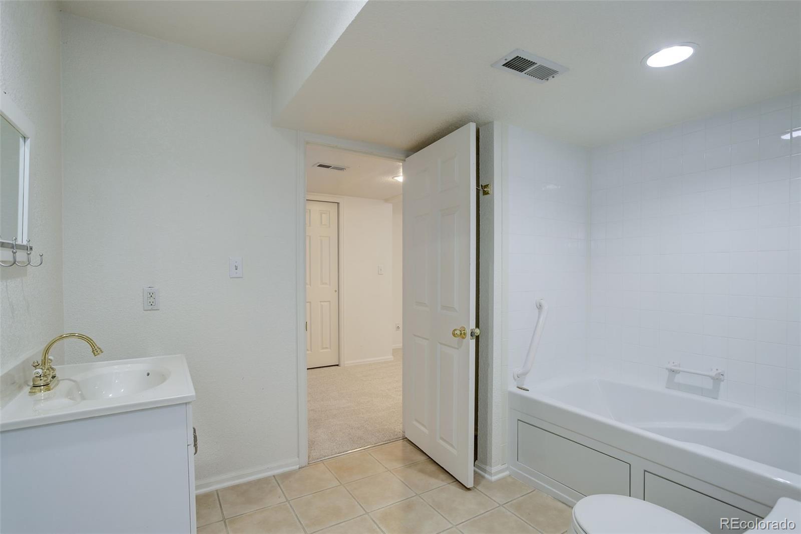 16159 W 70th Place
