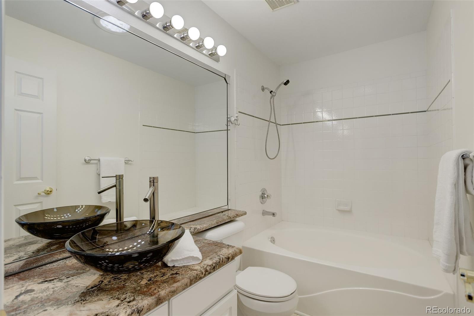 16159 W 70th Place